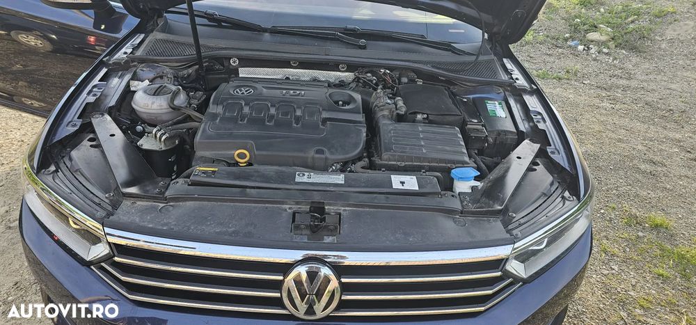 Volkswagen Passat 2.0 TDI Comfortline - 5