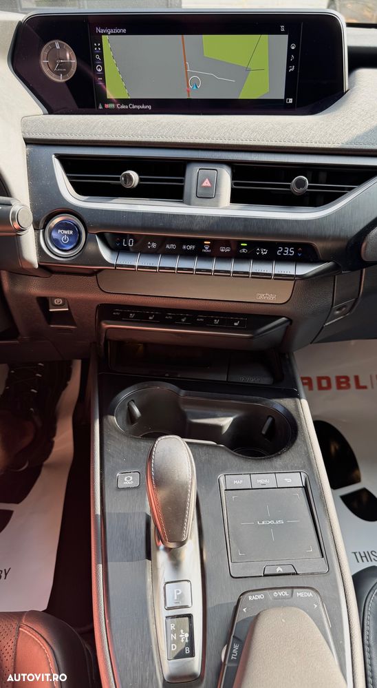 Lexus UX 300e Luxury Line - 10