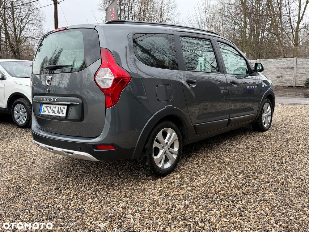 Dacia Lodgy TCe 115 Stepway - 4