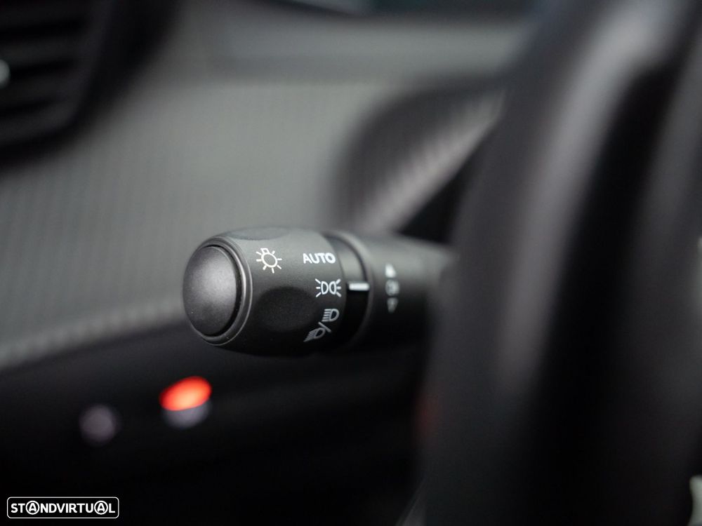 Peugeot e-208 50 kWh Active Pack - 19