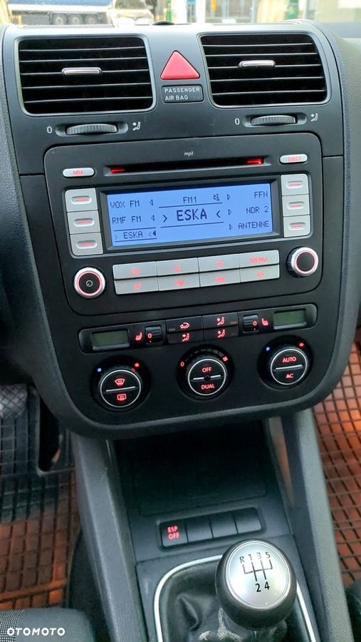 Volkswagen Golf 1.6 Tour Edition - 18