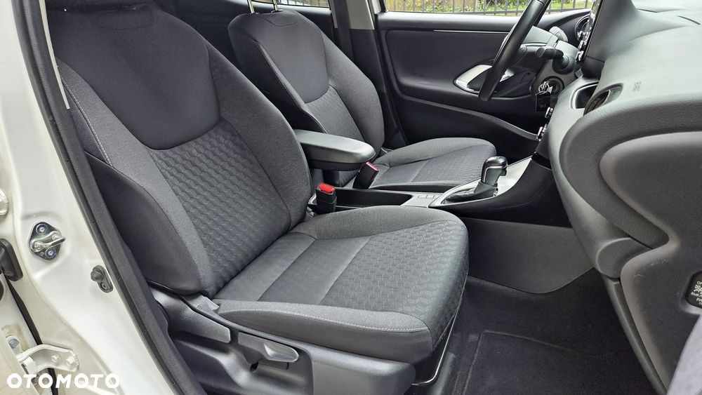 Toyota Yaris 116 1.5 VVT-i Comfort - 25