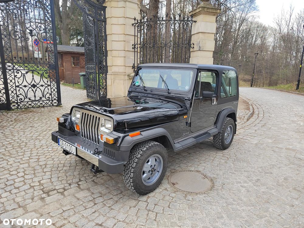 Jeep Wrangler - 5