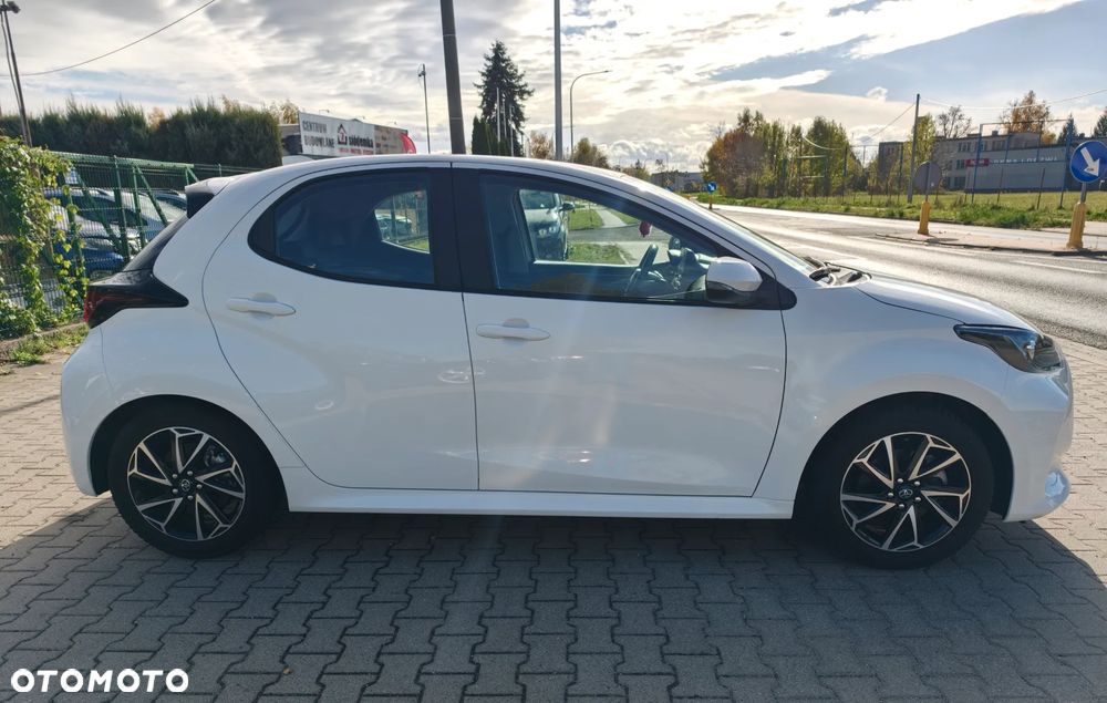 Toyota Yaris - 18