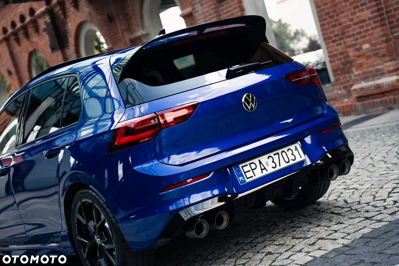 Volkswagen Golf 2.0 TSI OPF 4Motion DSG R - 6