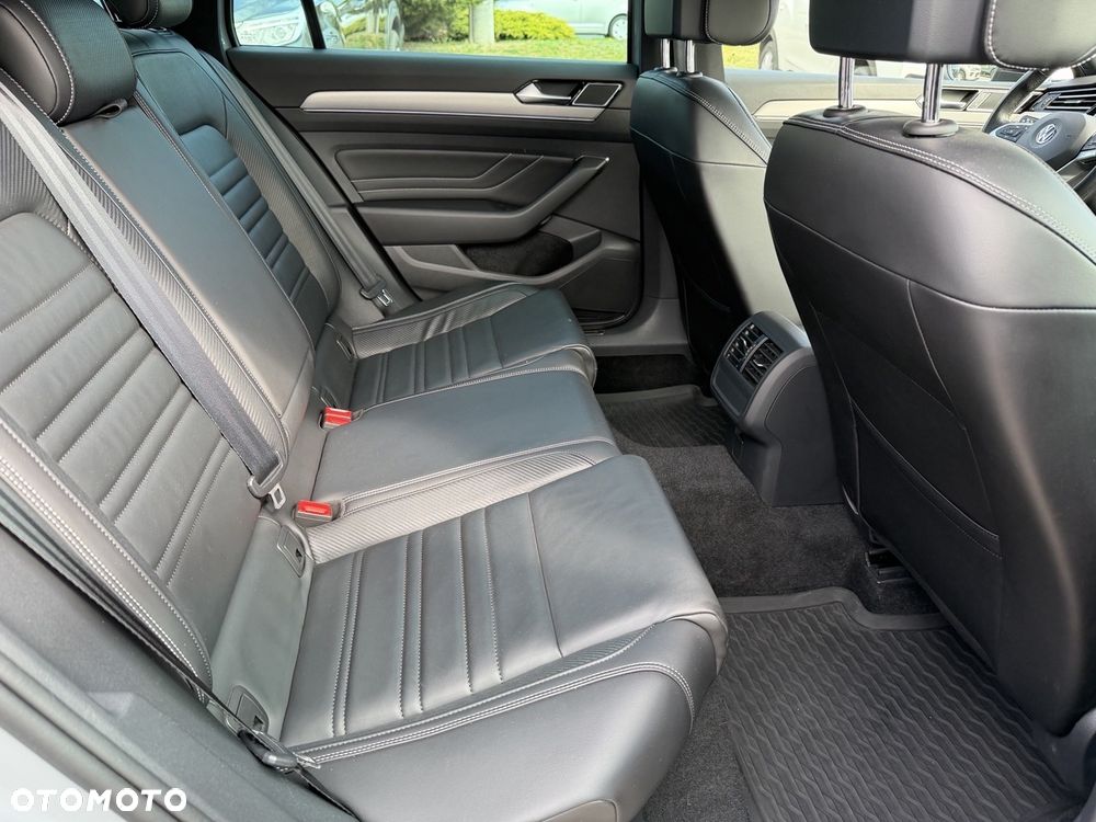 Volkswagen Passat 2.0 TSI 4Mot Highline DSG - 12