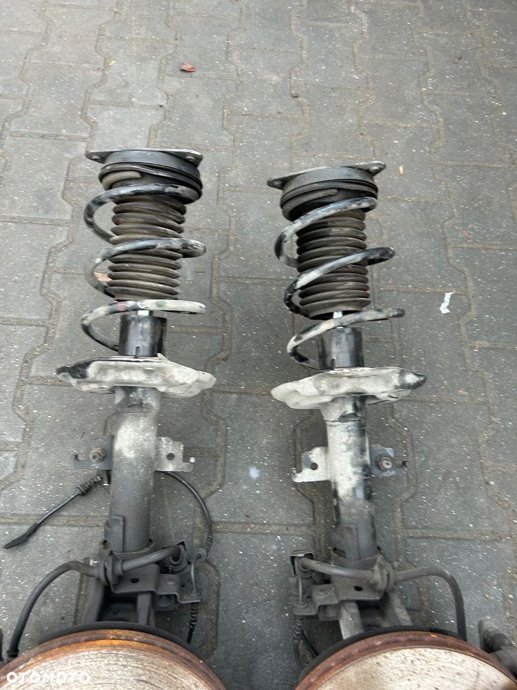 Renault Megane IV zwrotnica  prawa 1.2 Mc-pherson kopyto noga - 4