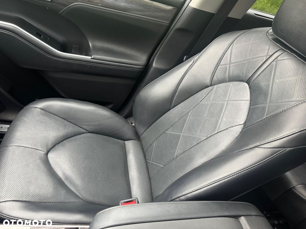 Toyota Highlander 2.5 Hybrid Executive - 38