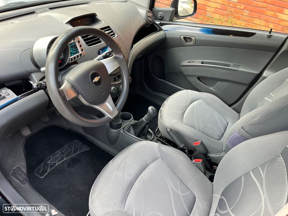 Chevrolet Spark 1.0 LS - 21