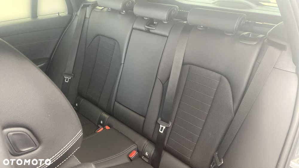 BMW Seria 3 318i - 13