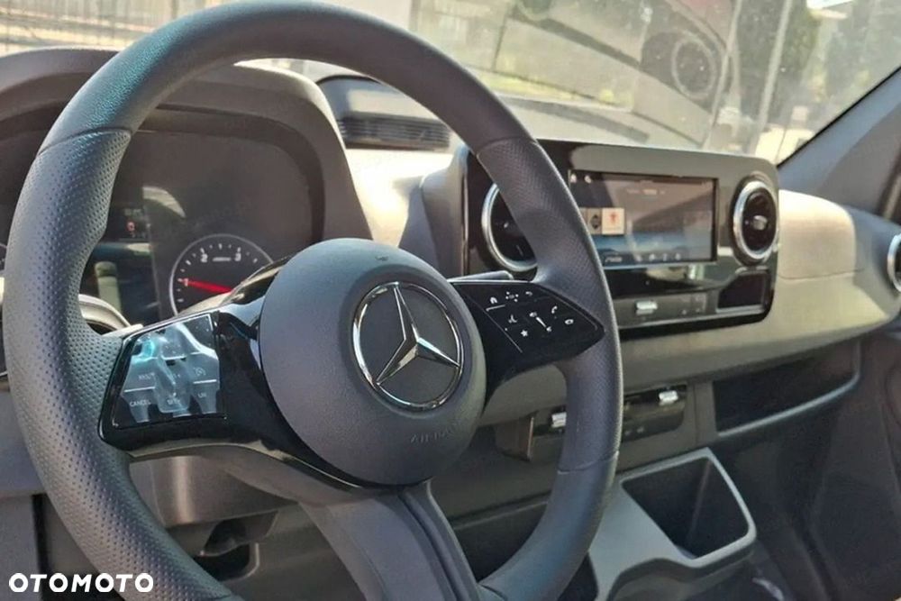Mercedes-Benz Sprinter 317 CDI Long PRO 2.0 170KM - 9