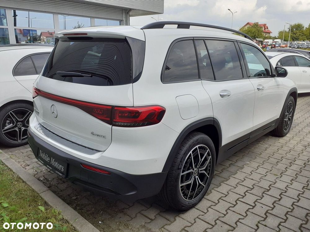 Mercedes-Benz EQB - 4