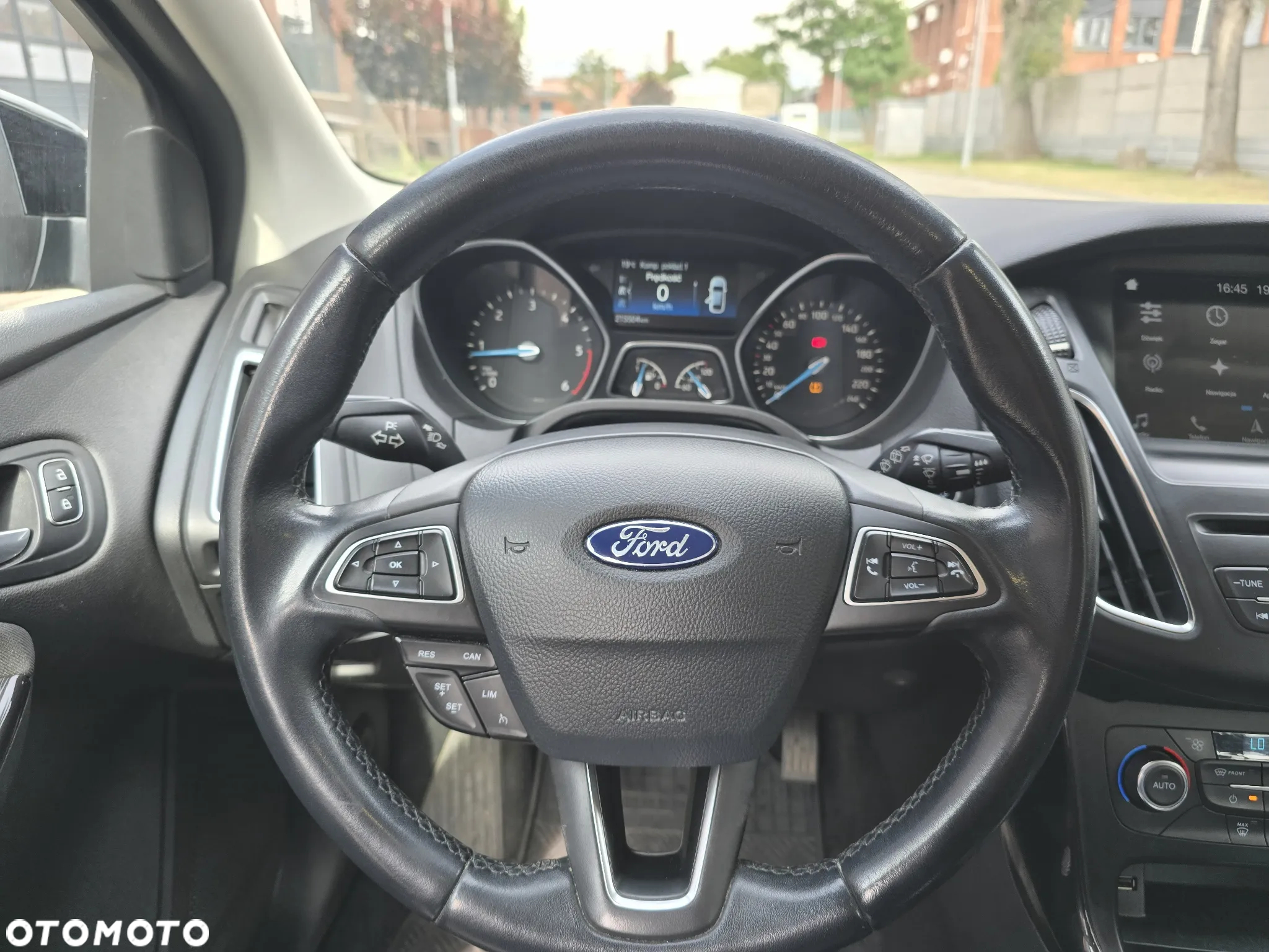 Ford Focus 1.5 TDCi Titanium - 10