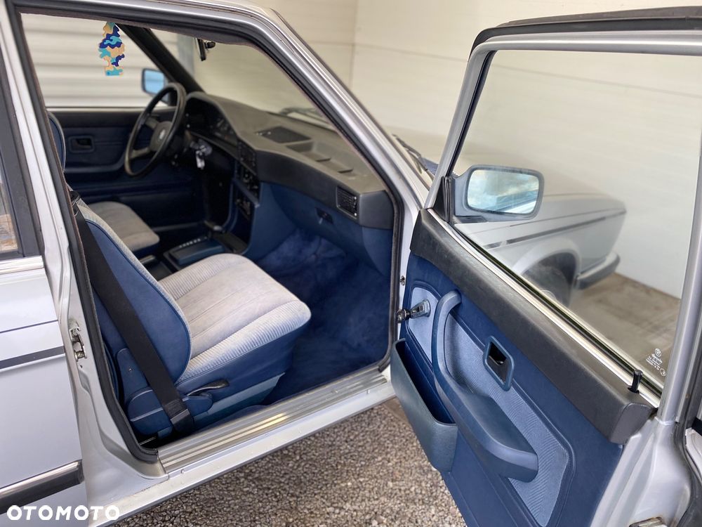 BMW Seria 5 - 13