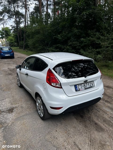 Ford Fiesta 1.5 TDCi Ambiente - 6