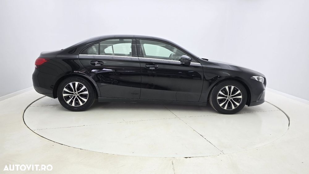 Mercedes-Benz A 180 - 6