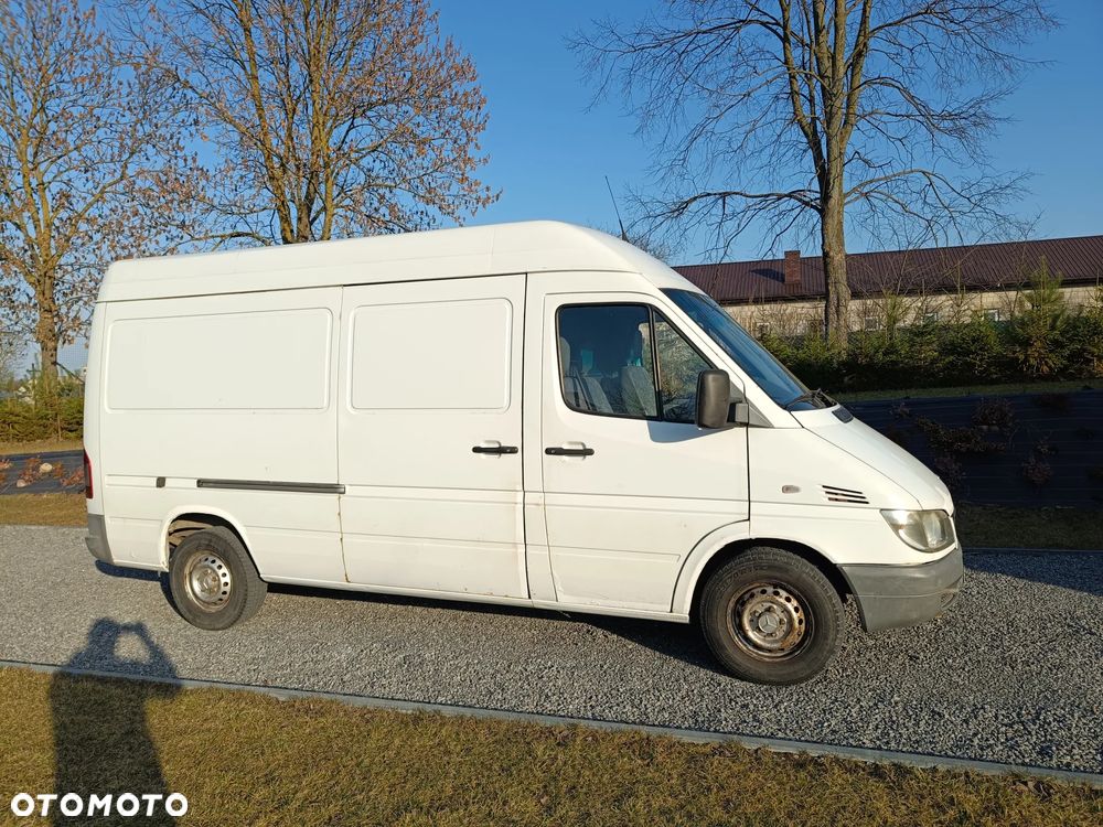Mercedes-Benz Sprinter - 3