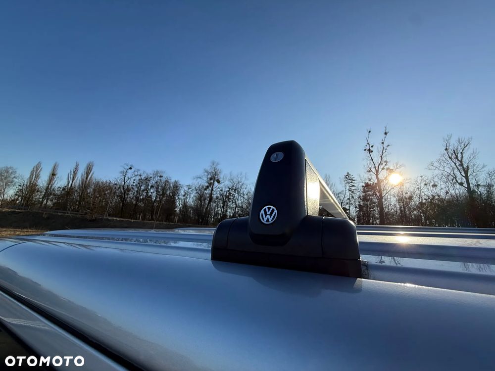 Volkswagen Multivan - 21