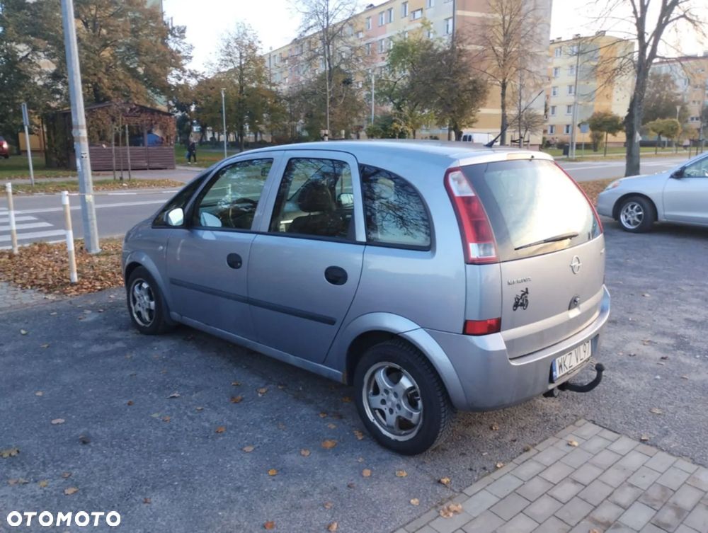 Opel Meriva 1.7 CDTI (Essentia) - 10