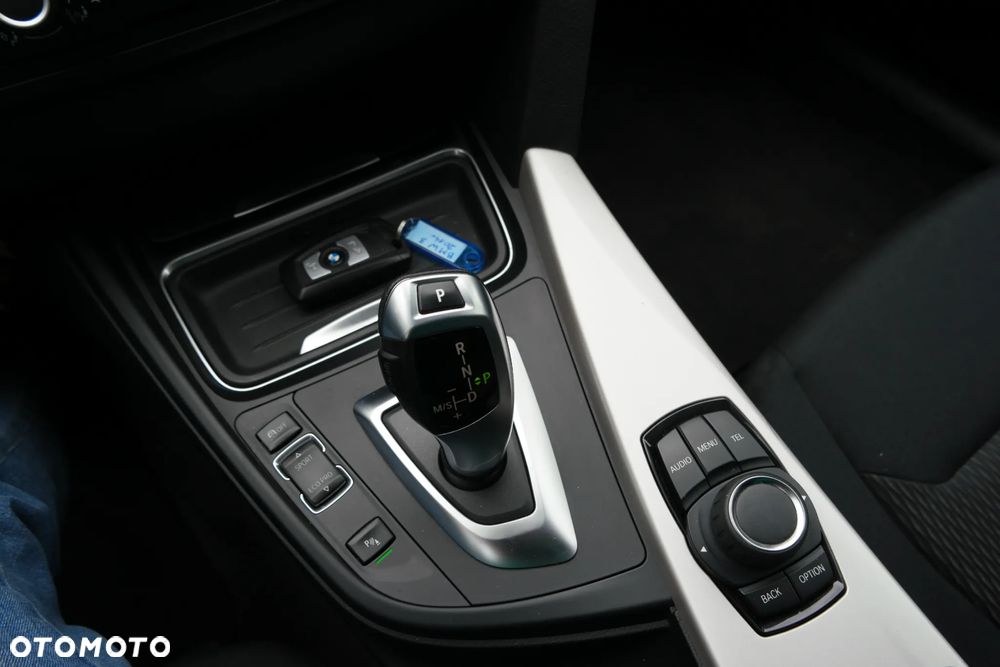 BMW Seria 3 - 30