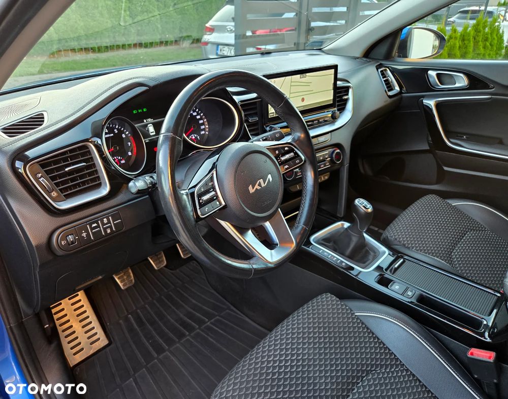 Kia Ceed 1.5 T-GDI Business Line Plus - 8