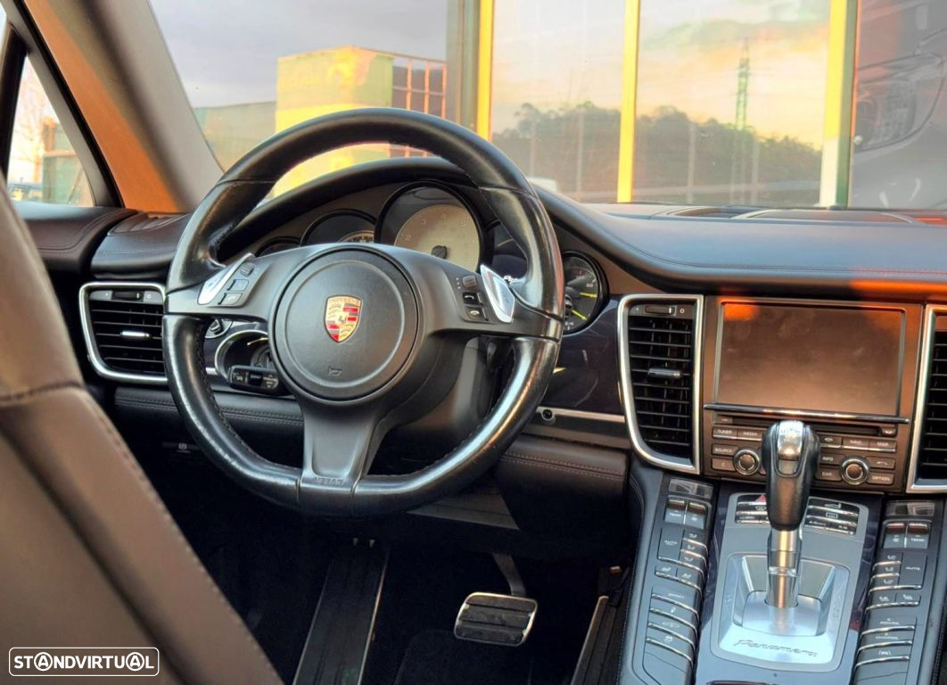 Porsche Panamera S Hybrid - 12