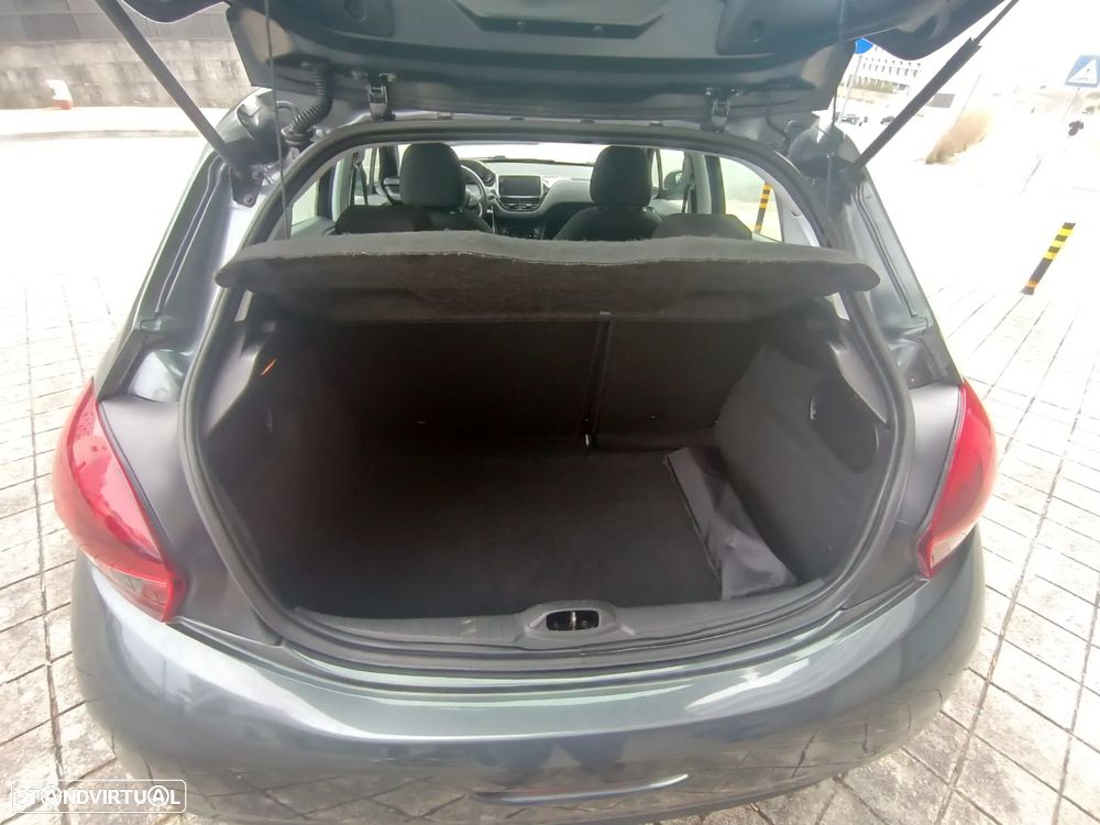 Peugeot 208 1.6 BlueHDi Style - 22