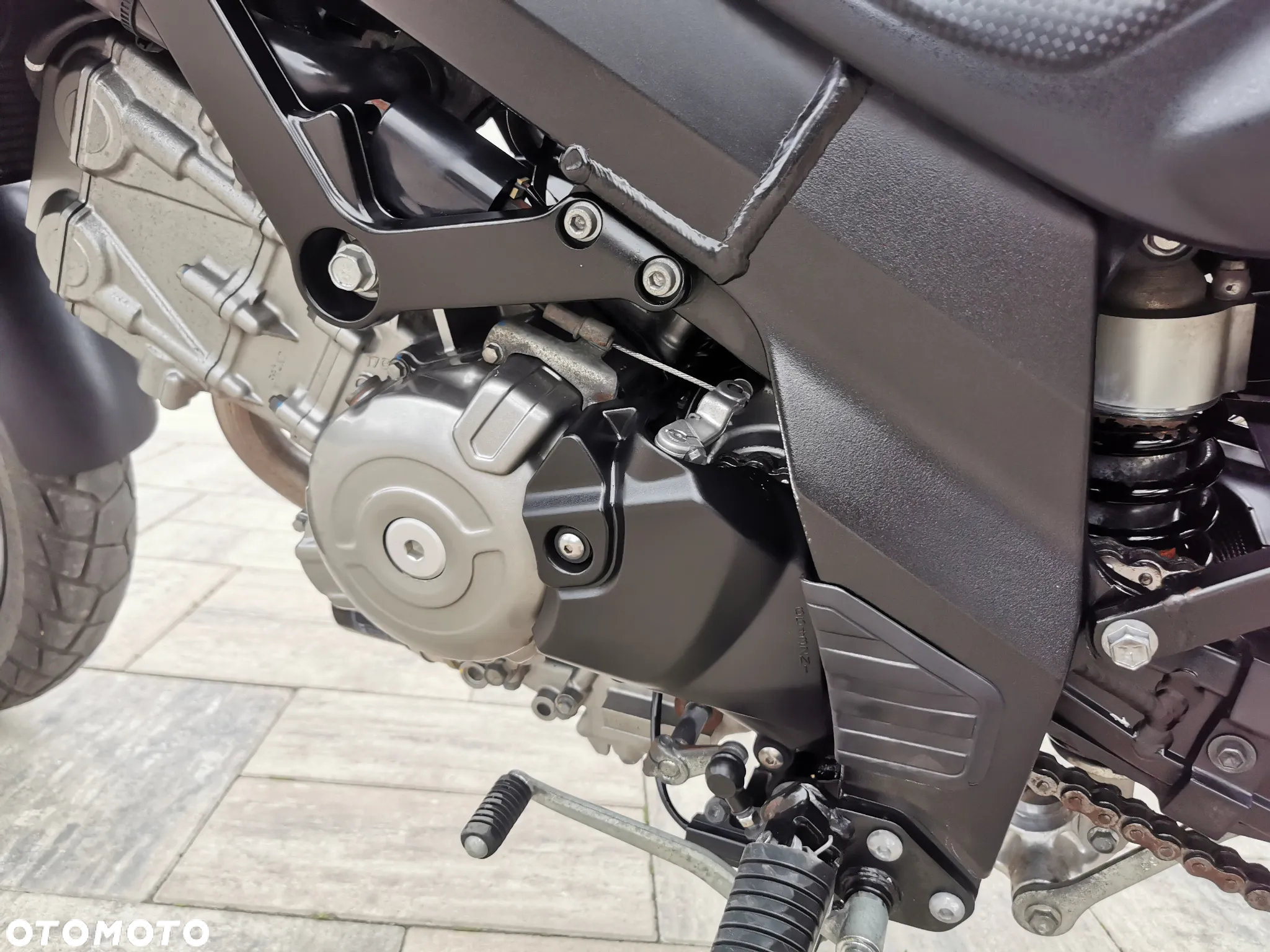 Suzuki DL - 25
