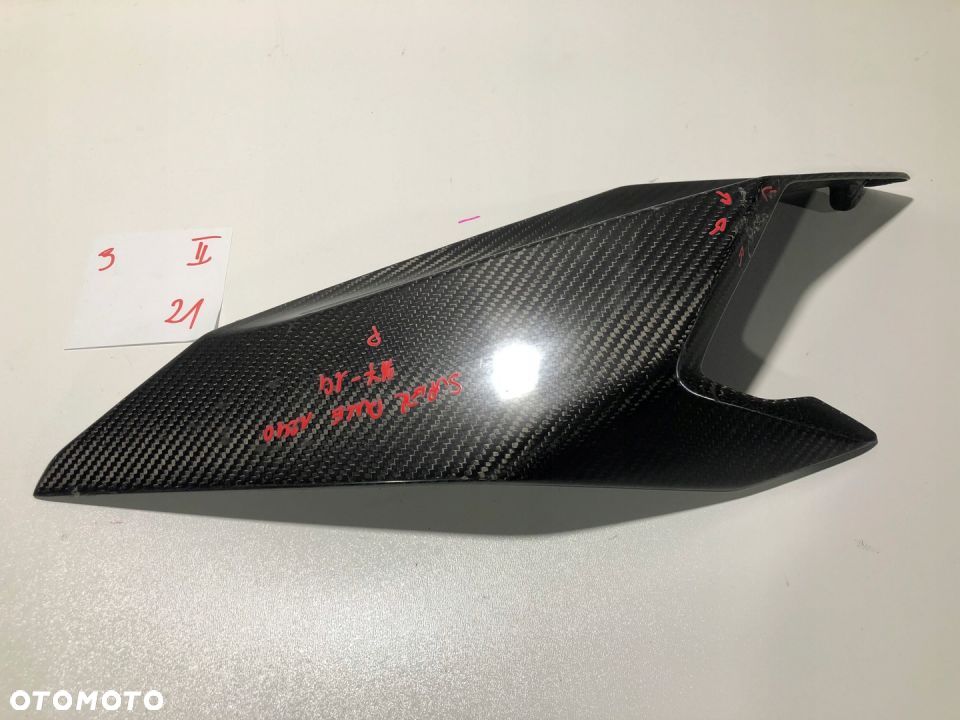 Owiewka prawa CARBON KTM Super DUKE 1290 17-19 - 3