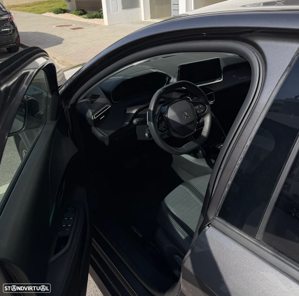 Peugeot 208 1.2 PureTech Allure EAT8 - 12