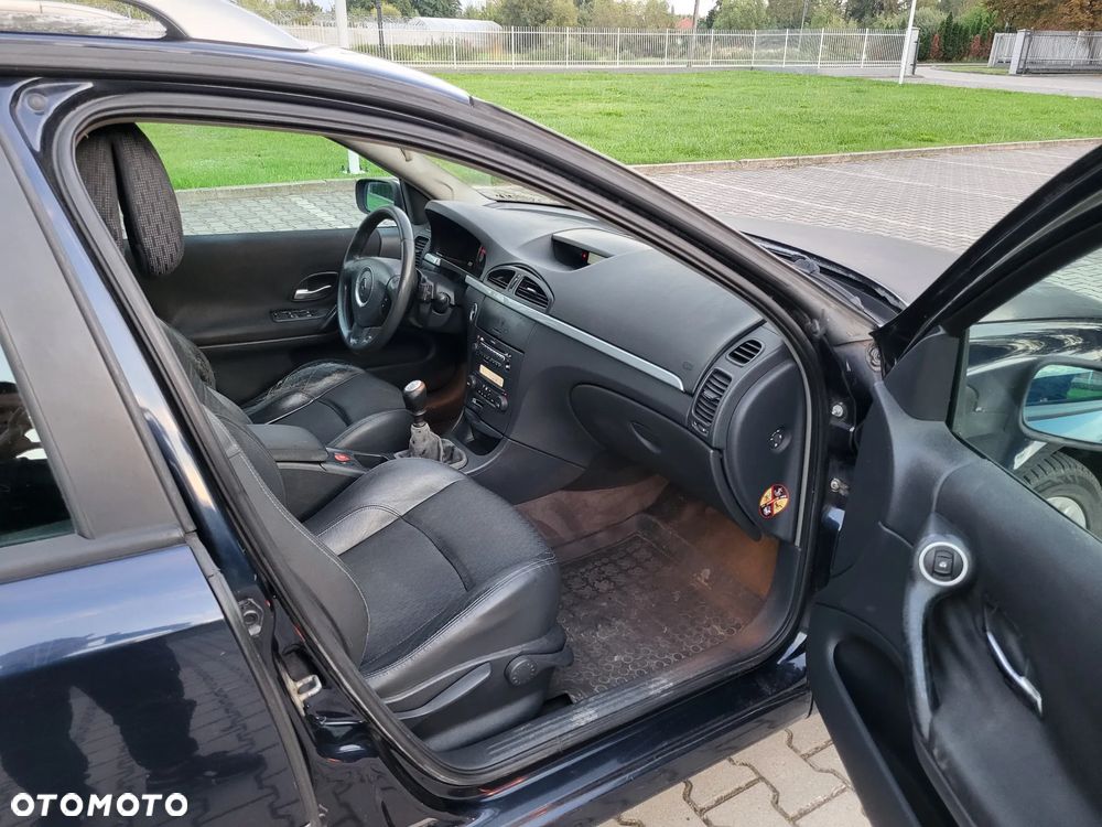 Renault Laguna 1.9 dCi FAP Dynamique - 9