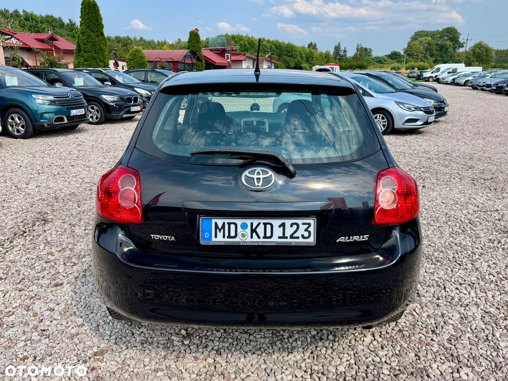 Toyota Auris 1.6 VVT-i Team - 20