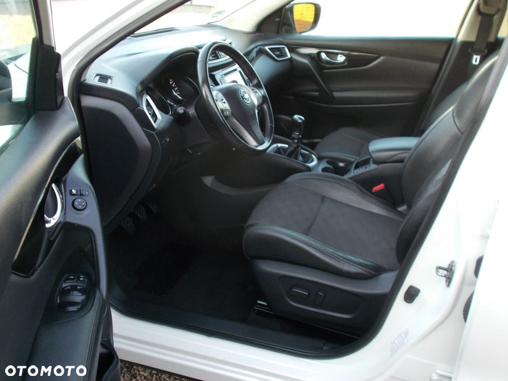Nissan Qashqai 1.6 DCi Tekna - 5