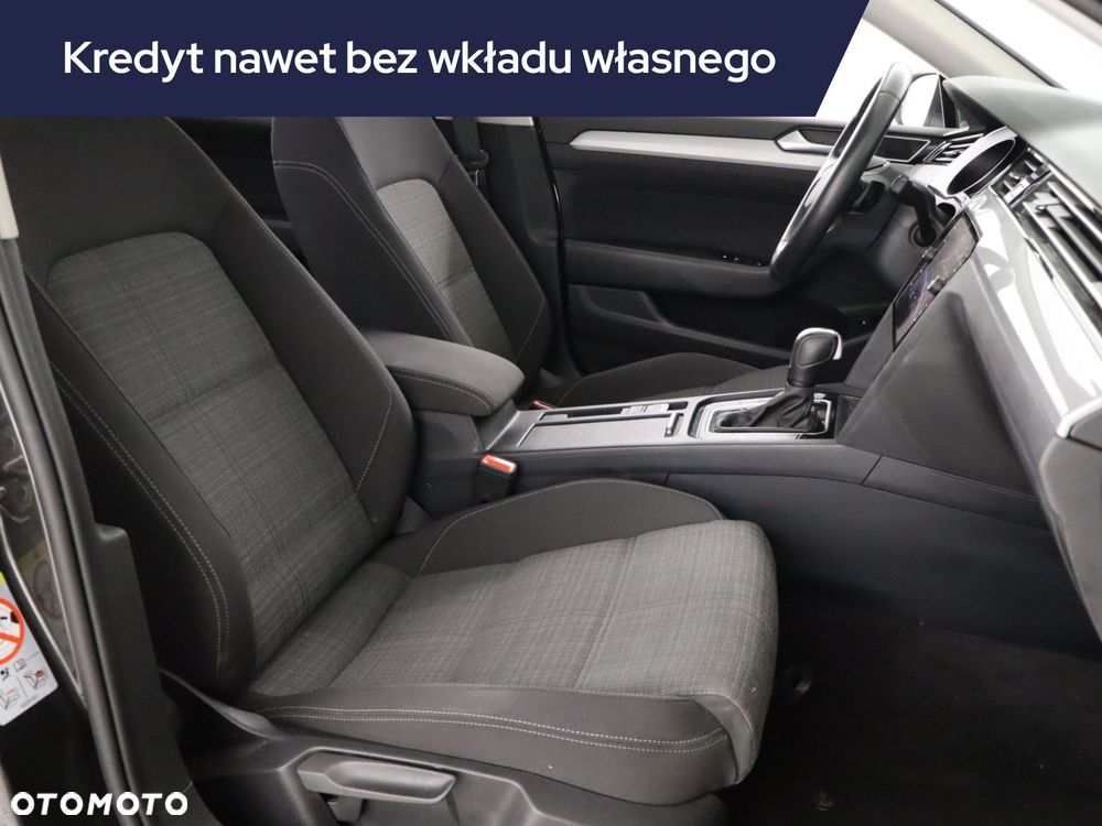 Volkswagen Passat Variant - 11