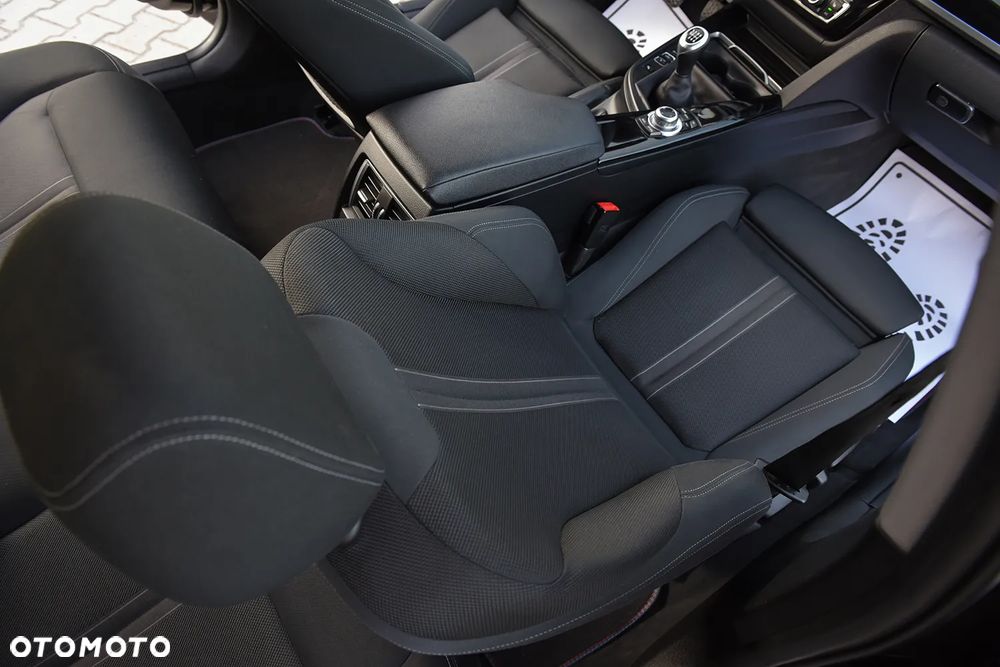 BMW Seria 3 - 31