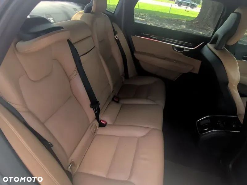 Volvo S90 - 23