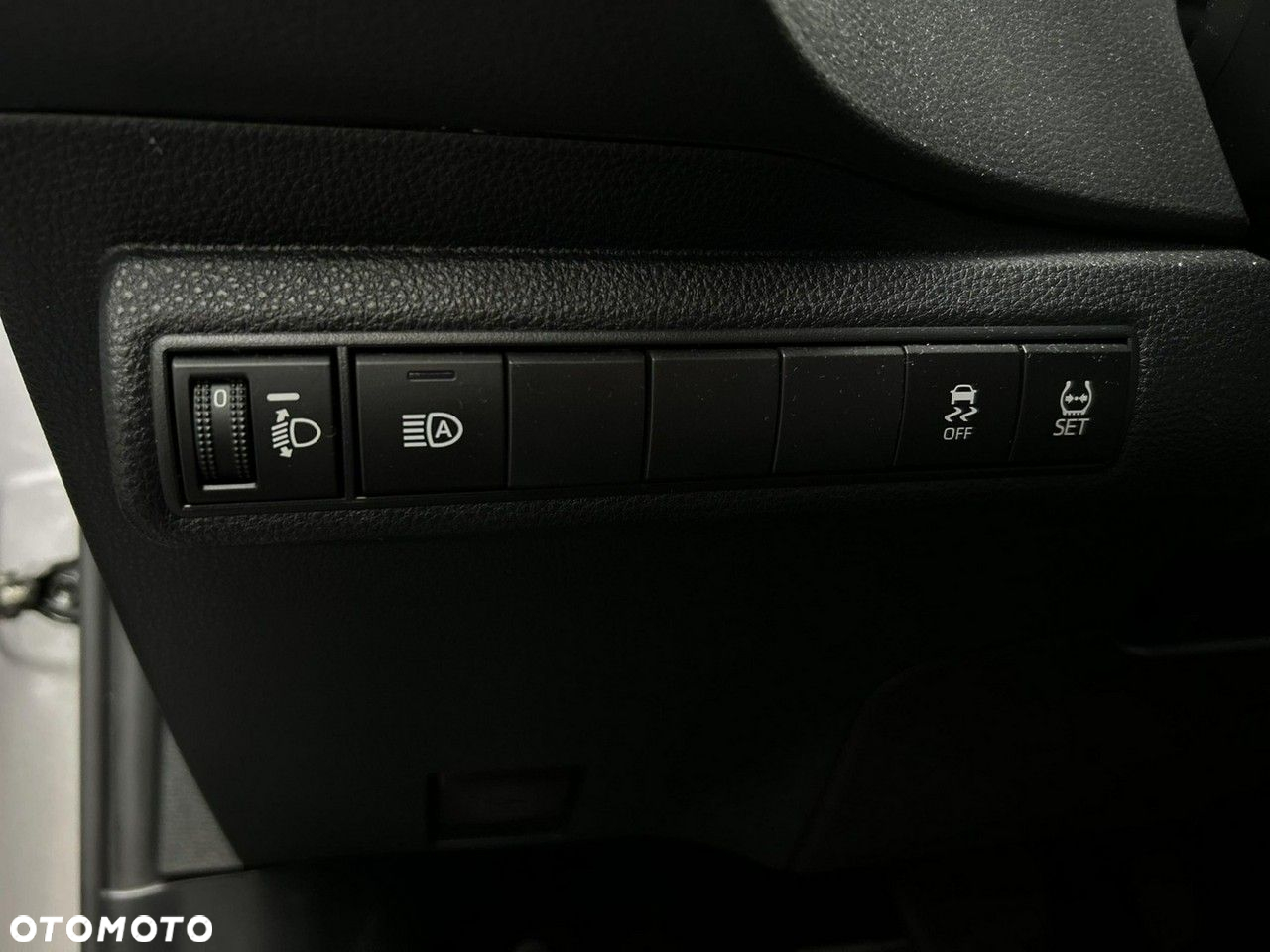 Toyota Corolla - 19