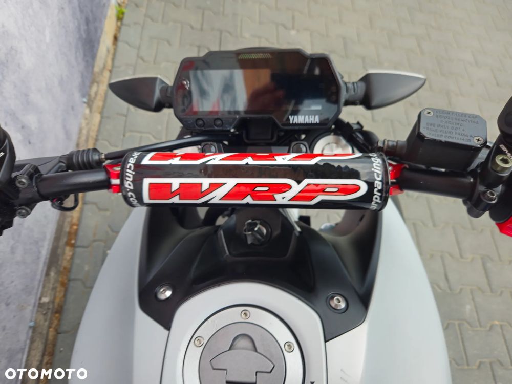 Yamaha MT - 12
