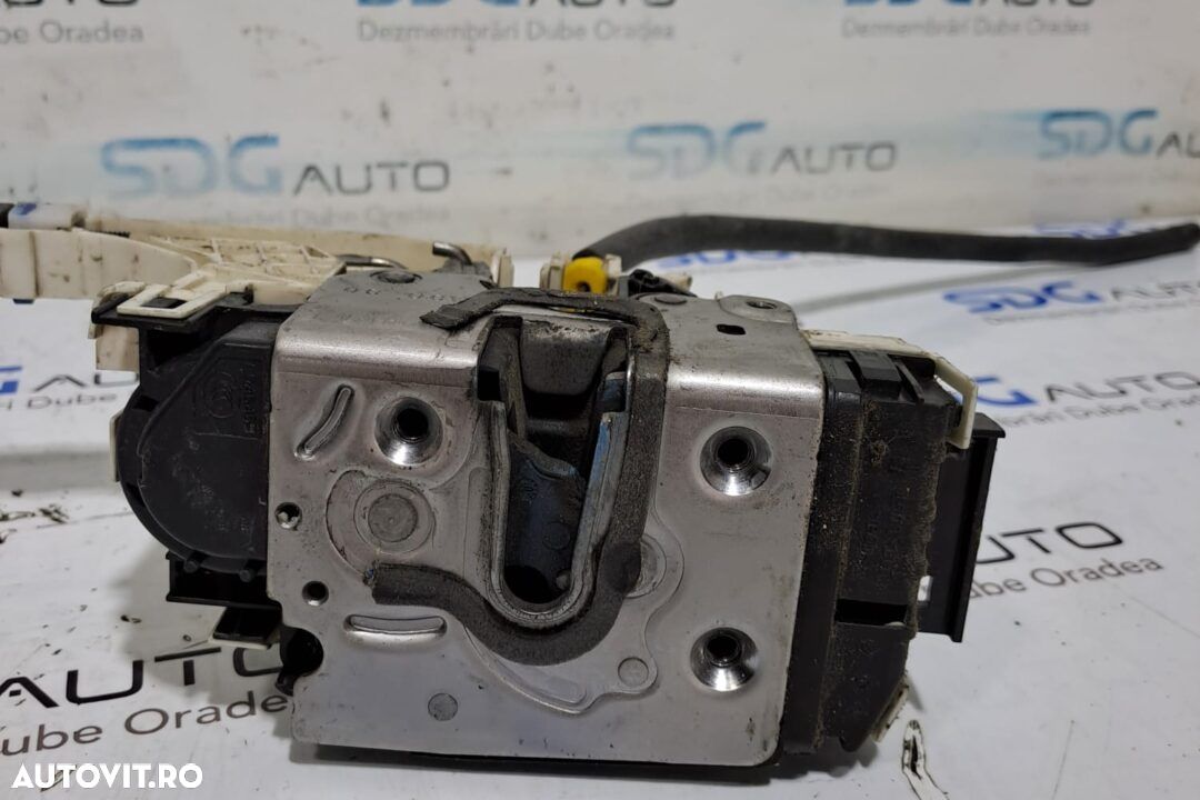 Broasca usa dreapta fata A9067201735 Mercedes Sprinter 2006-2013 - 1