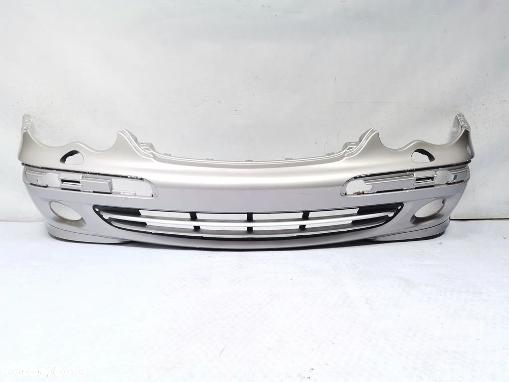 Zderzak Przód Przedni MERCEDES C-klassa w203 Lift 04-07 Oryginał