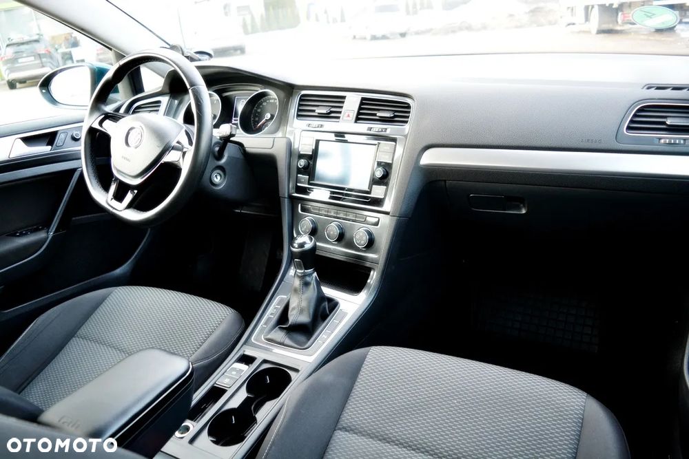 Volkswagen Golf 1.6 TDI SCR Trendline - 10