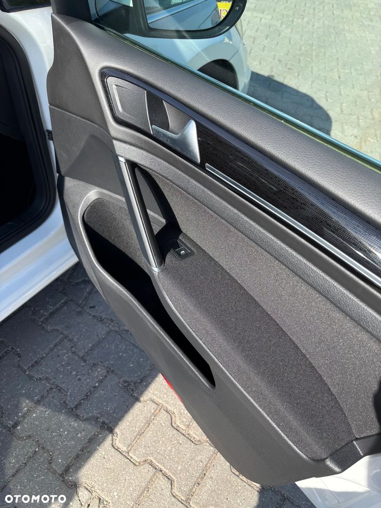 Volkswagen Golf - 21