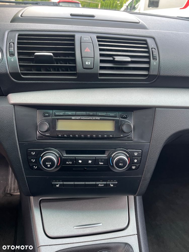 BMW Seria 1 116i - 14