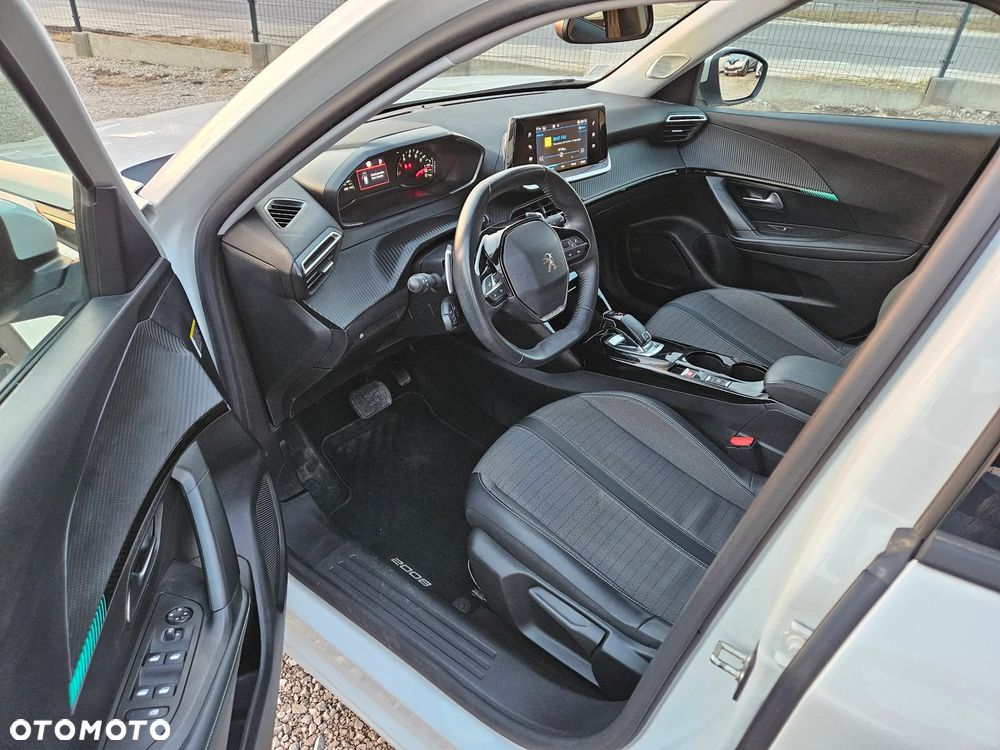 Peugeot 208 PureTech 130 EAT8 GT - 8