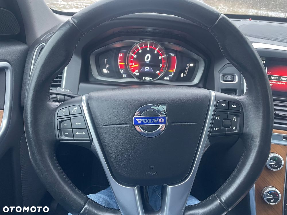 Volvo XC 60 T5 AWD Summum - 20