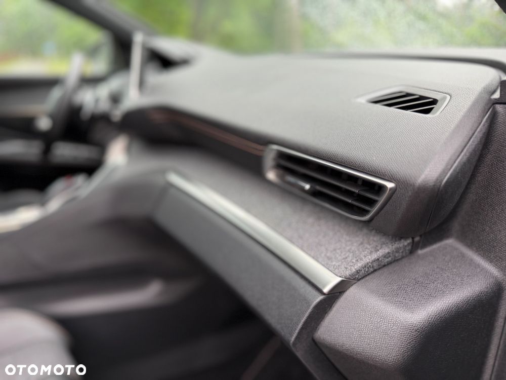 Peugeot 5008 THP 165 EAT6 Allure - 30