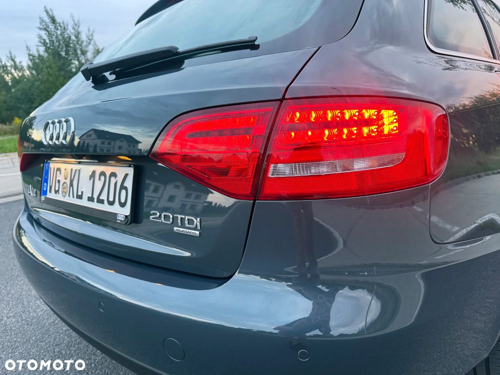 Audi A4 Avant 2.0 TDI DPF quattro S line Sportpaket (plus) - 25