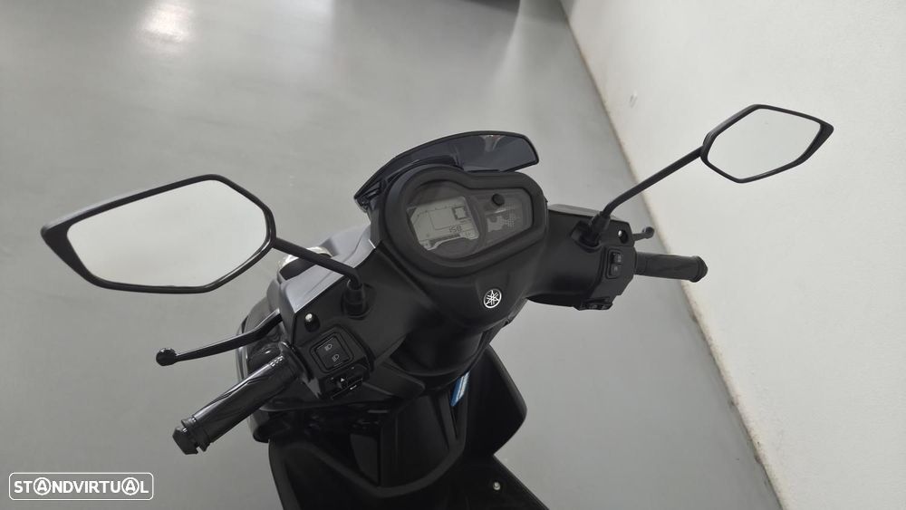 Yamaha RayZR 125 - 7
