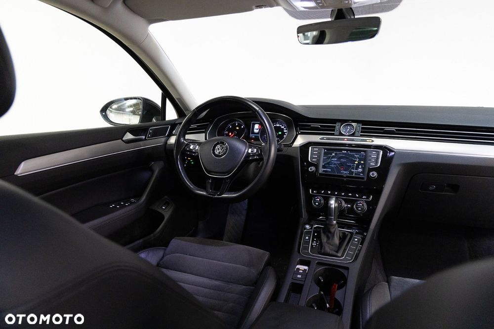 Volkswagen Passat 2.0 TDI (BlueMotion Technology) DSG Highline - 7