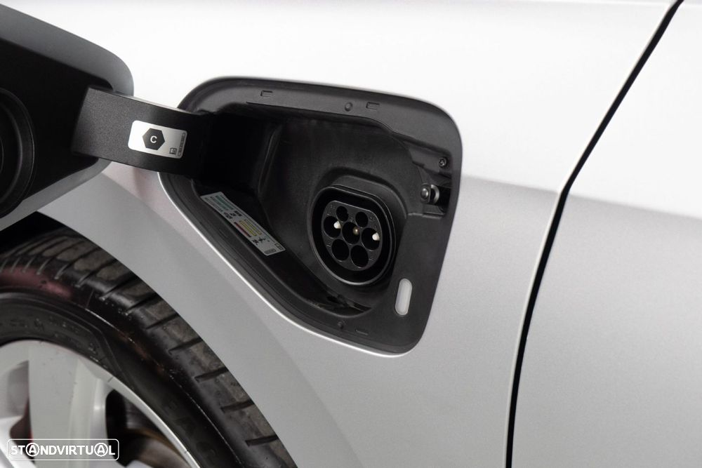VW Golf 1.4 TSI e-Hybrid DSG - 19
